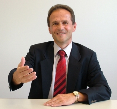 Innovationscoach Dieter Hager lobt nhnandf.net Systematisches Erfinden mit Dieter Hager