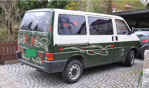 Auslöser für nhnandf.net: Ein markanter VW-Bus VW-Bus als Urheber von nhnandf.net